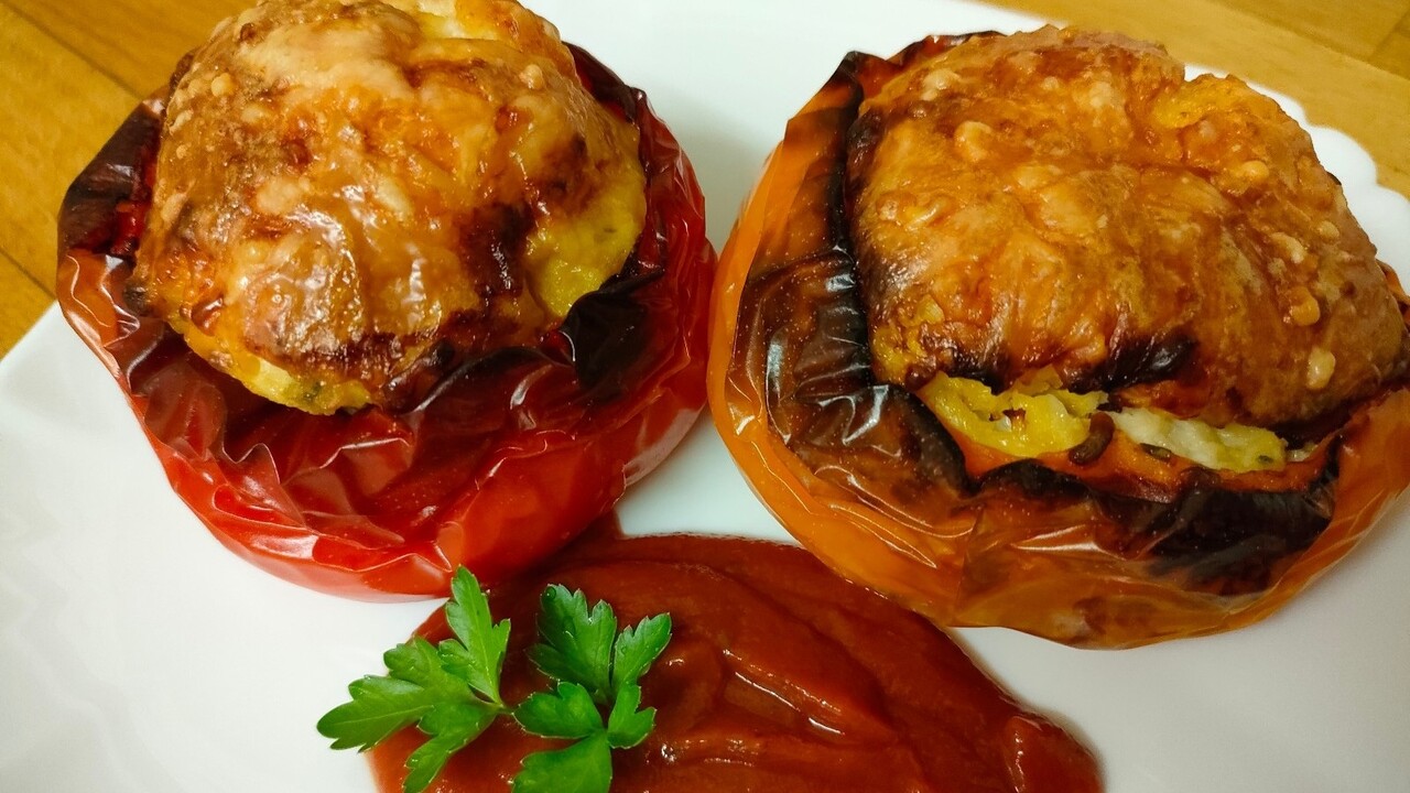 Чушки с яйца и кашкавал