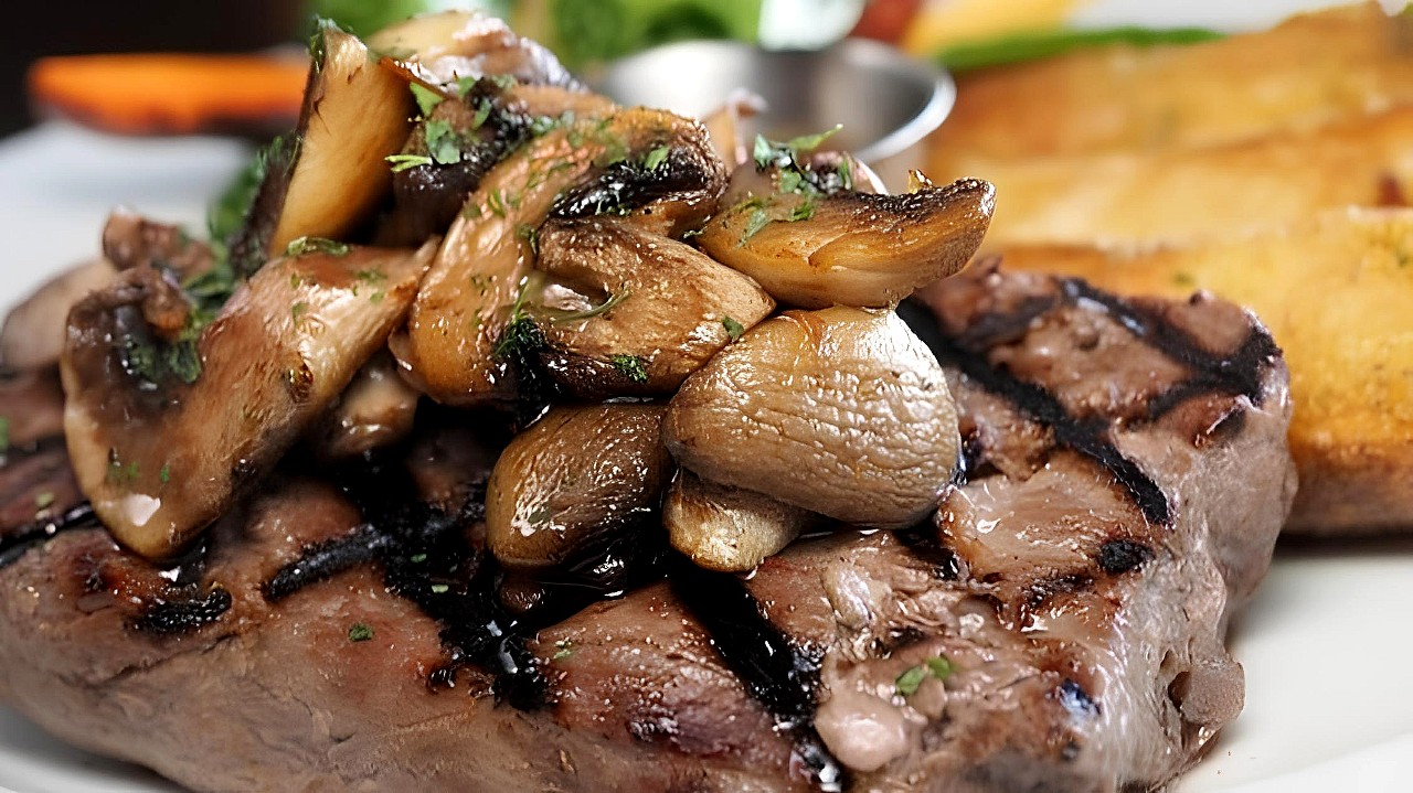 Телешки стек с гъби