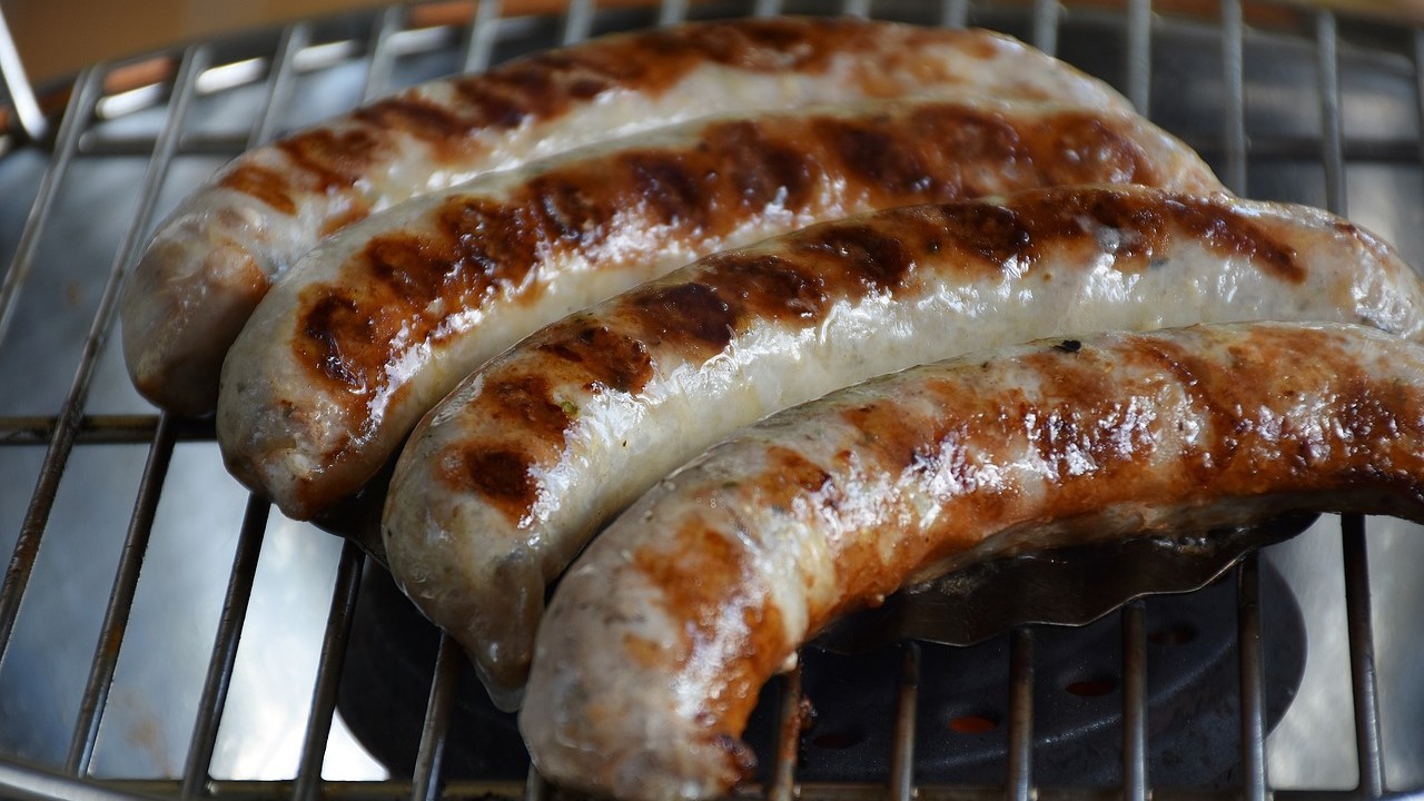 Братвурст на скара