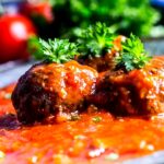 кюфтенца с доматен сос