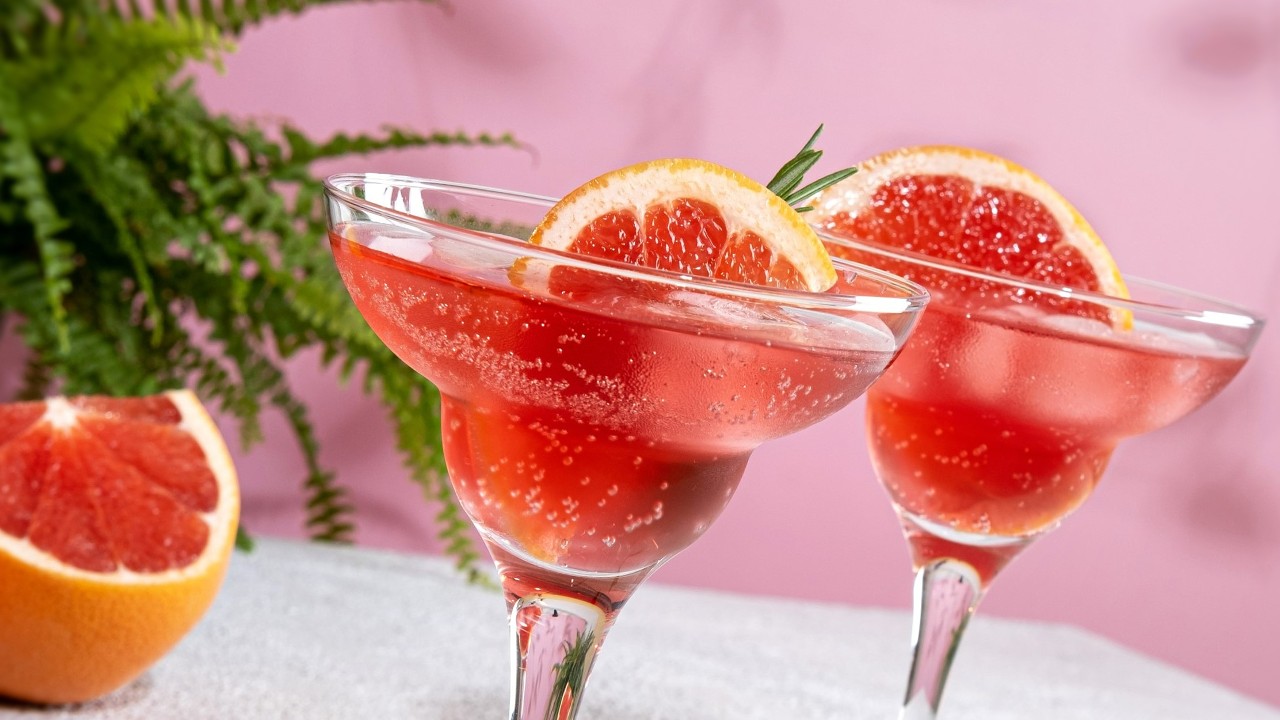 Летен коктейл с джин и грейпфрут