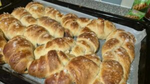 козуначени кифлички