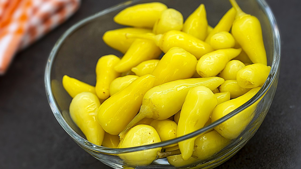 Мариновани люти чушлета