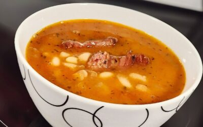 Зрял фасул със свински ребърца