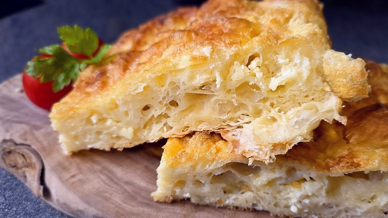 Баница със сирене и майонеза