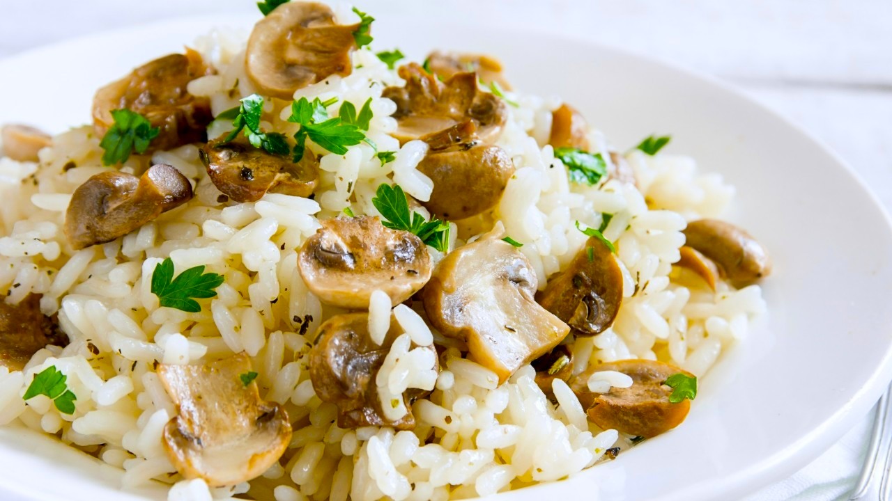 Гъби с ориз на фурна