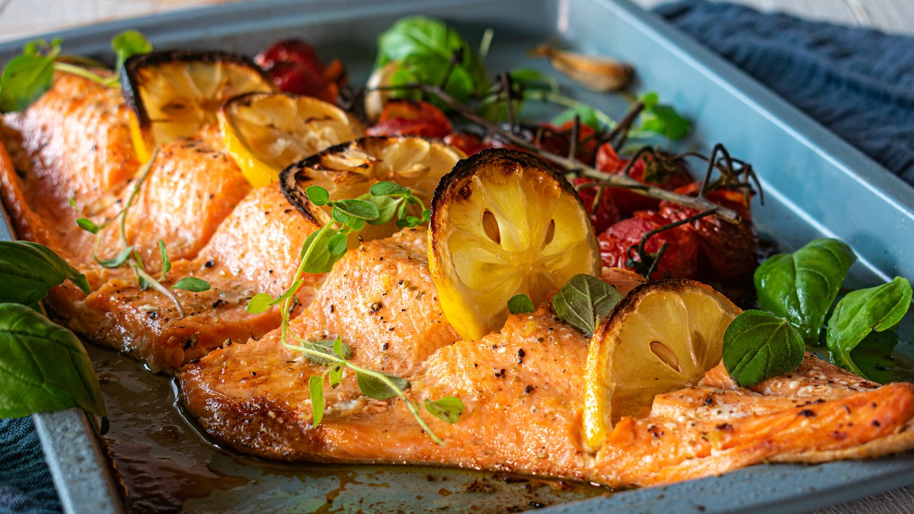 Печено филе от цяла сьомга